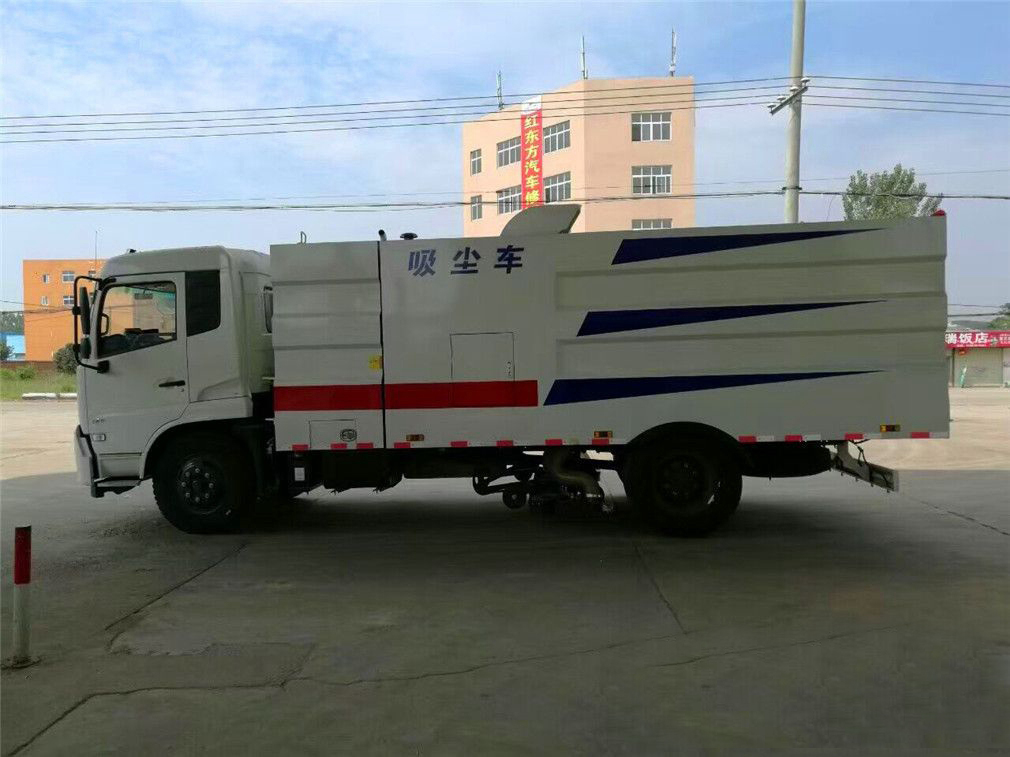 2方水 8方尘东风天锦 吸尘车